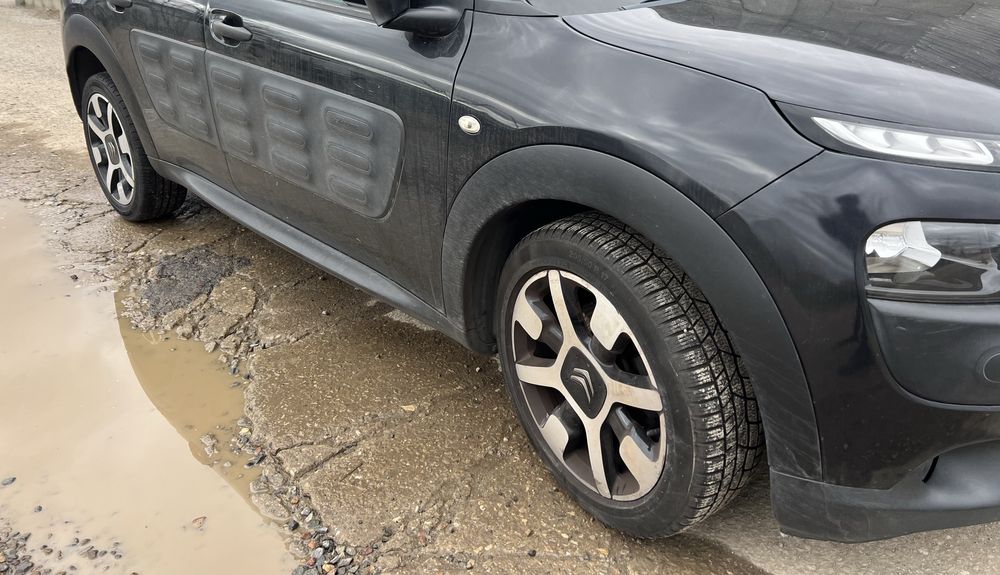 Citroen C4 Cactus 1.2 vti 1.6 d на части