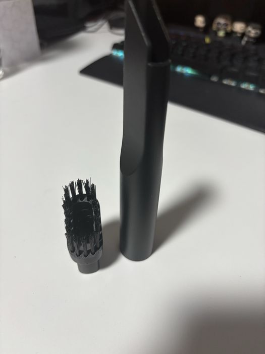 Малка прахосмукачка за кола или дом