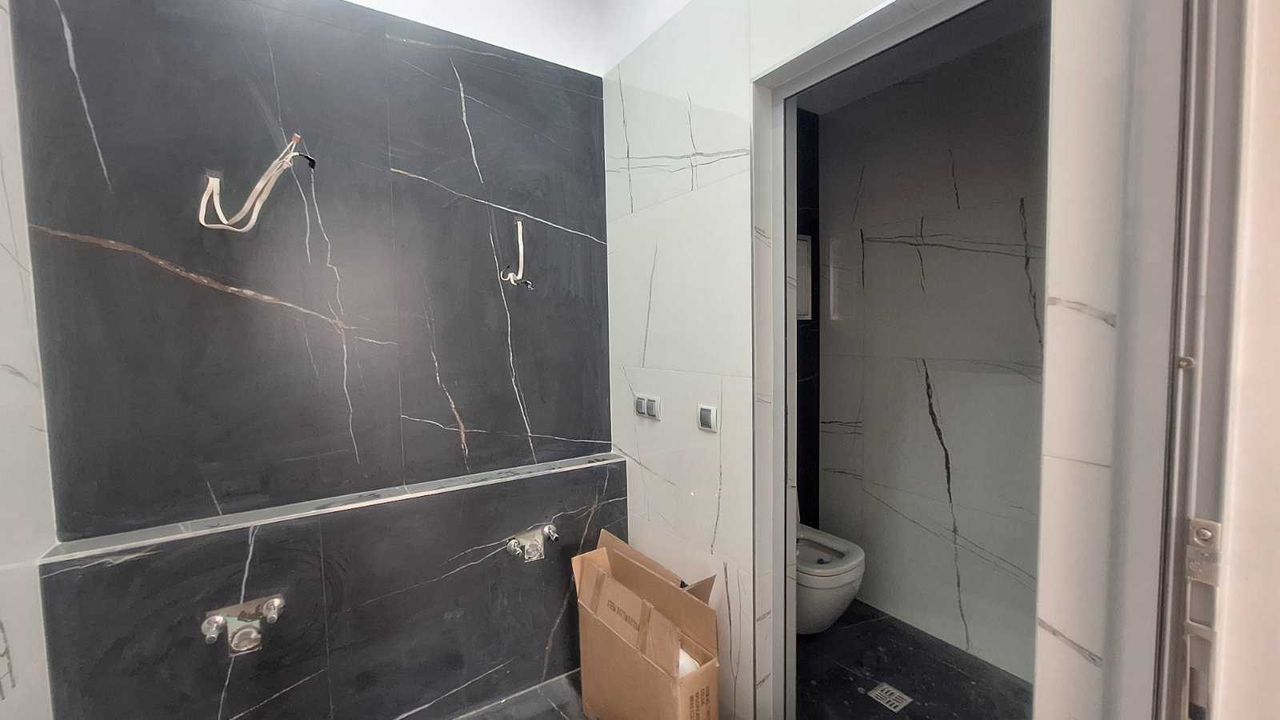 Продава се Заведение в Елин Пелин - 195 кв.м за 1800 €/кв.м - Снимка #9