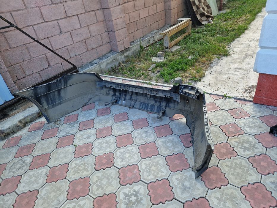 Продам бампер 212 кузов