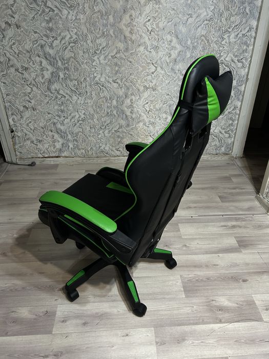 Кресло компьютерное игровое