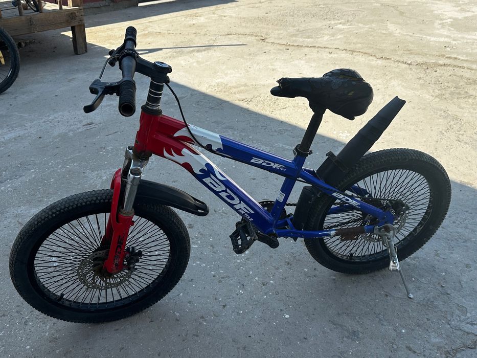 Срочно продам горный велосипед в хорошем качестве. Размер колес 20