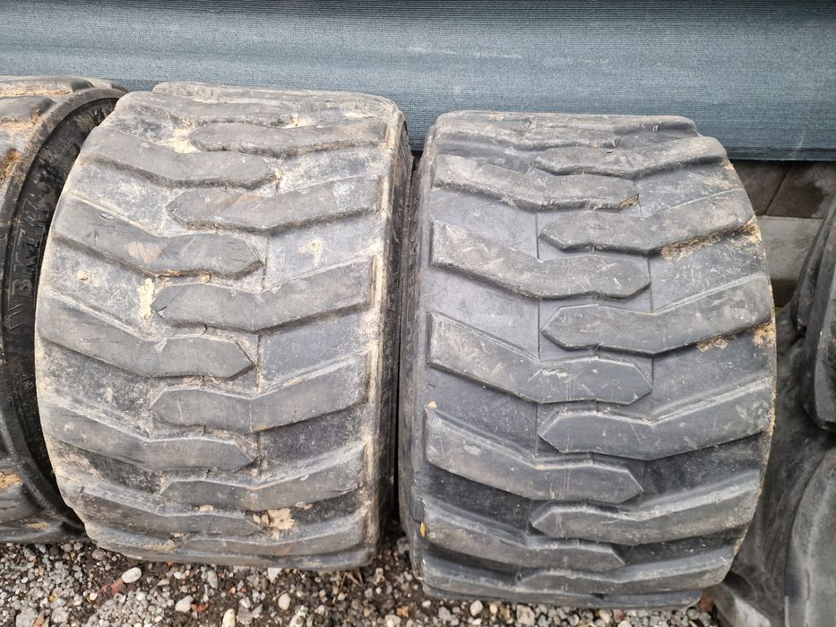 Cauciucuri bobcat 31×15.5-15 marca BKT