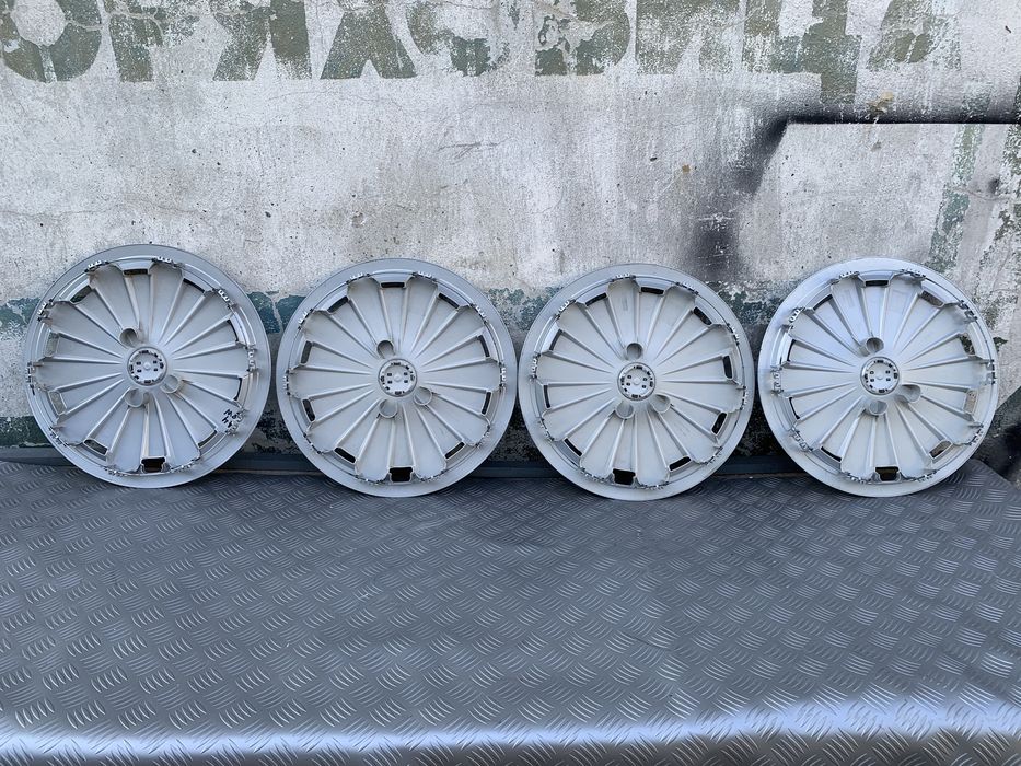 Оригинални тасове от Ауди Audi 2016г 16” цола в перфектно състояние