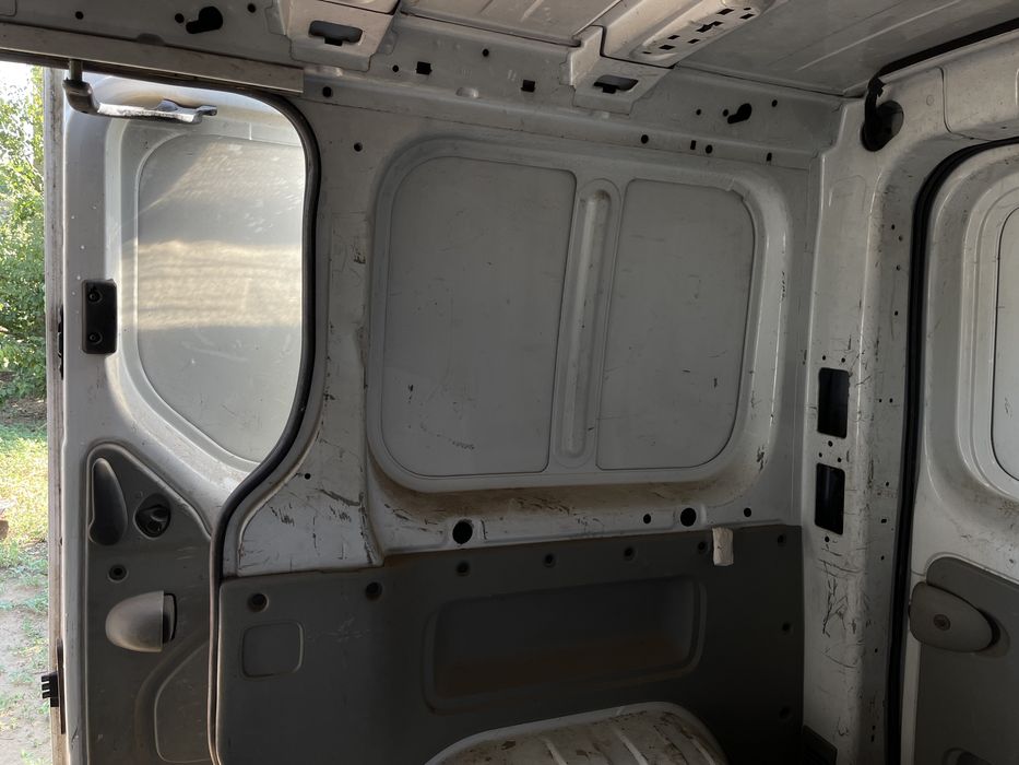 Opel Vivaro 2003