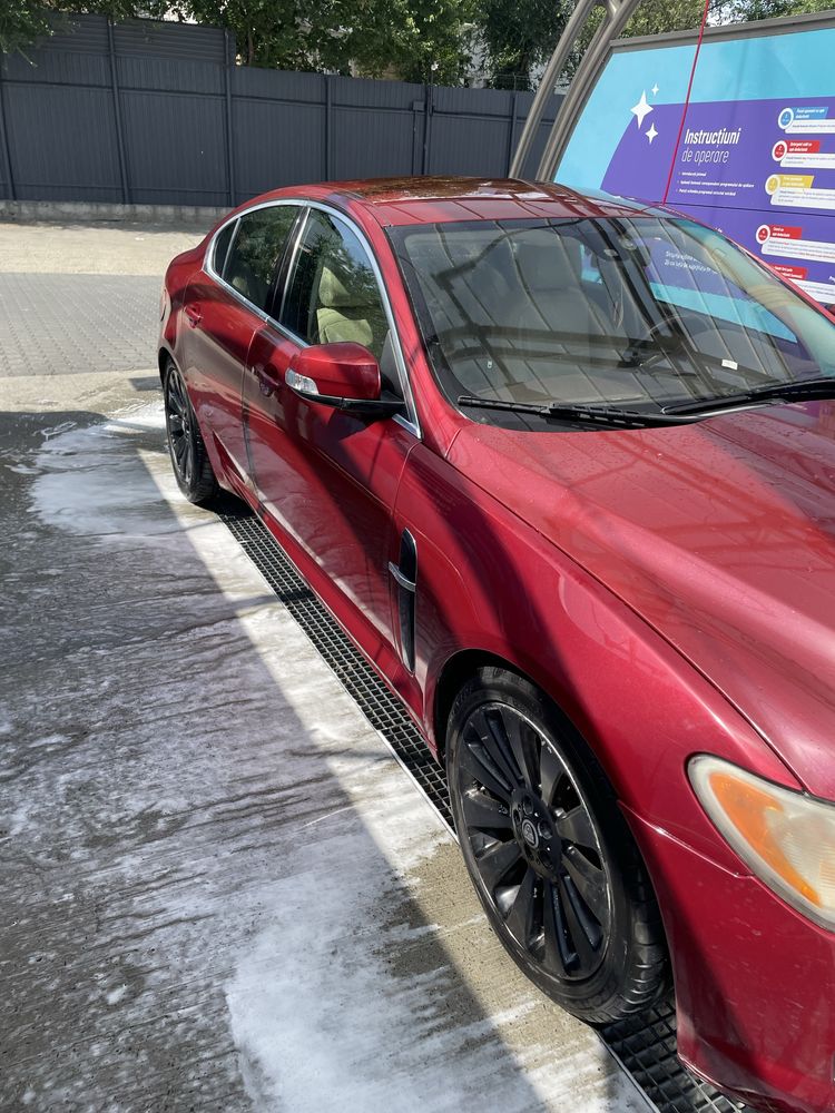 Se vinde Jaguar xf 2009