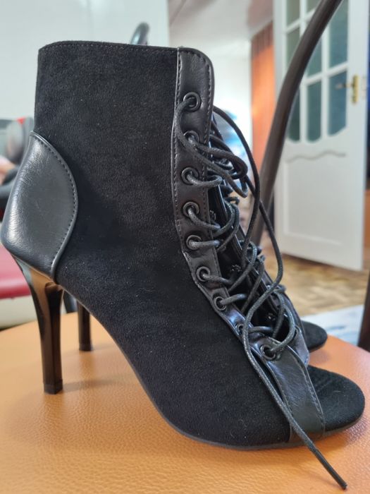 Обувь для high heels в идеально новом состоянии