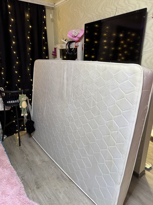 Продам матрас 140*200 ортопед