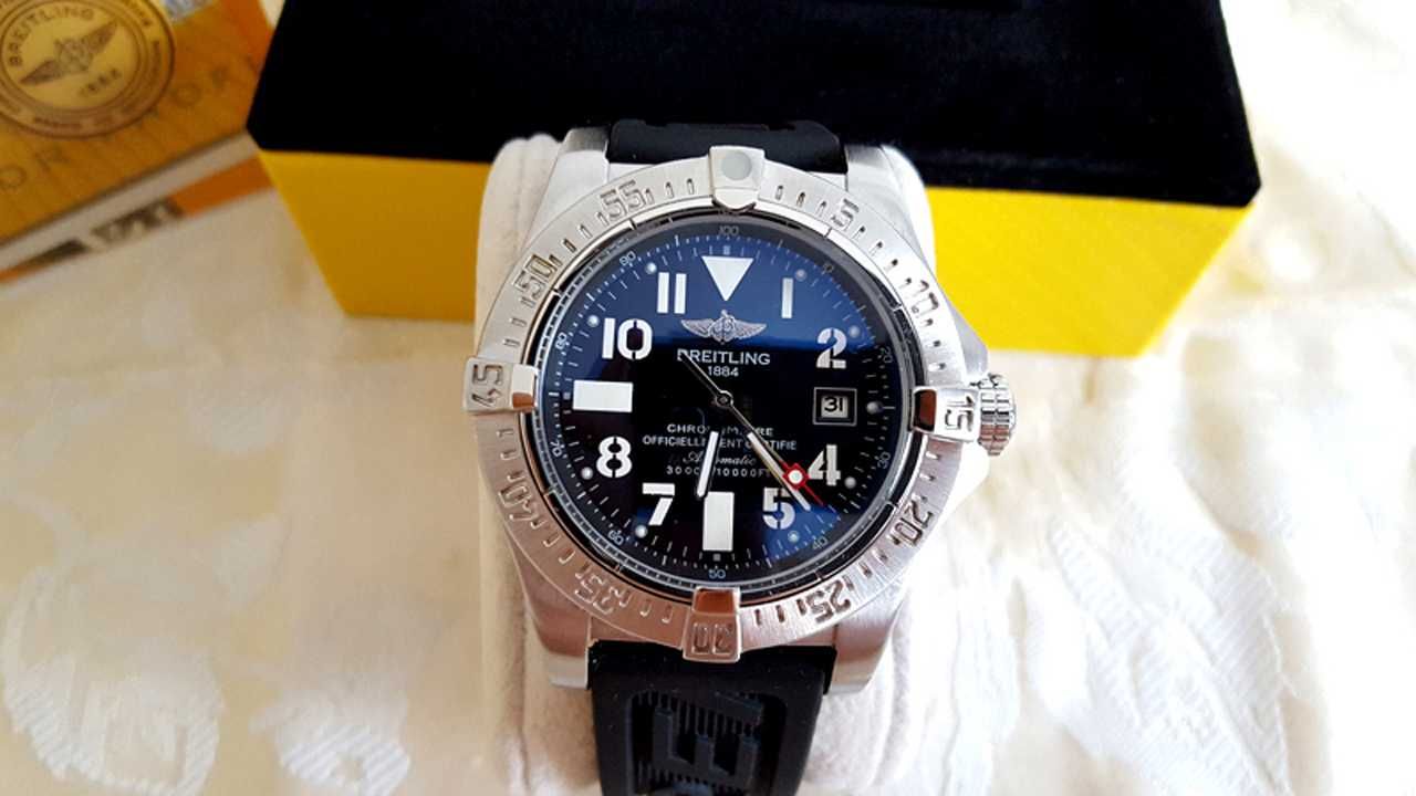 Breitling A13358 Automatic