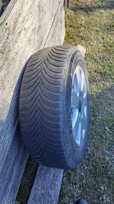 Jante aliaj 15 cu cauciucuri iarna