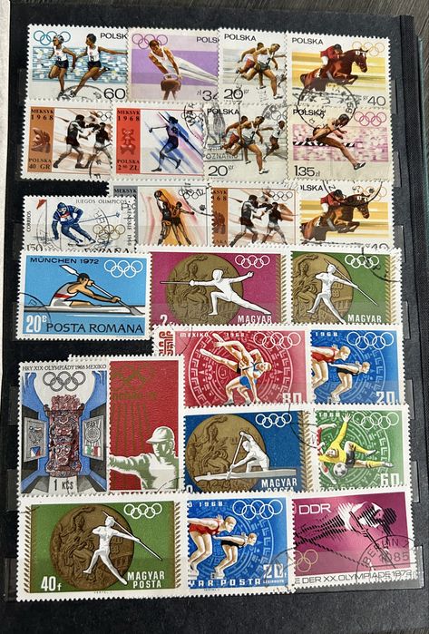 JG111. Класьор с 640 пощенски марки на тема  “ Спорт “