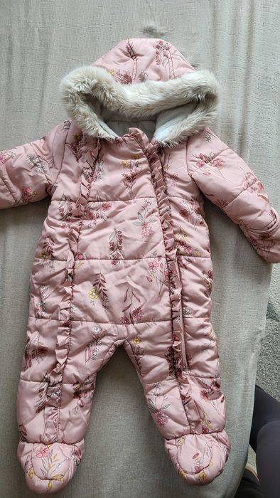 Бебешки космонавт за момиче 6-9м