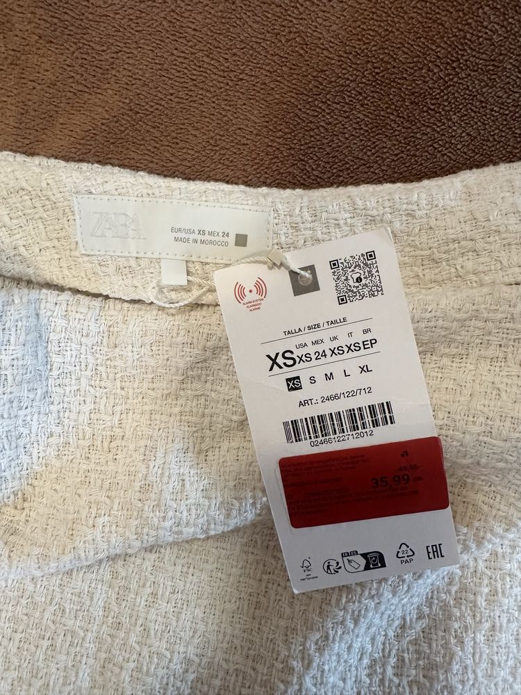 Къси панталонки тип пола Zara