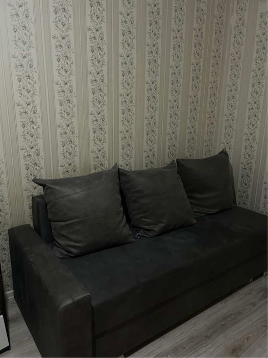 Продам диван в отличном состояние.