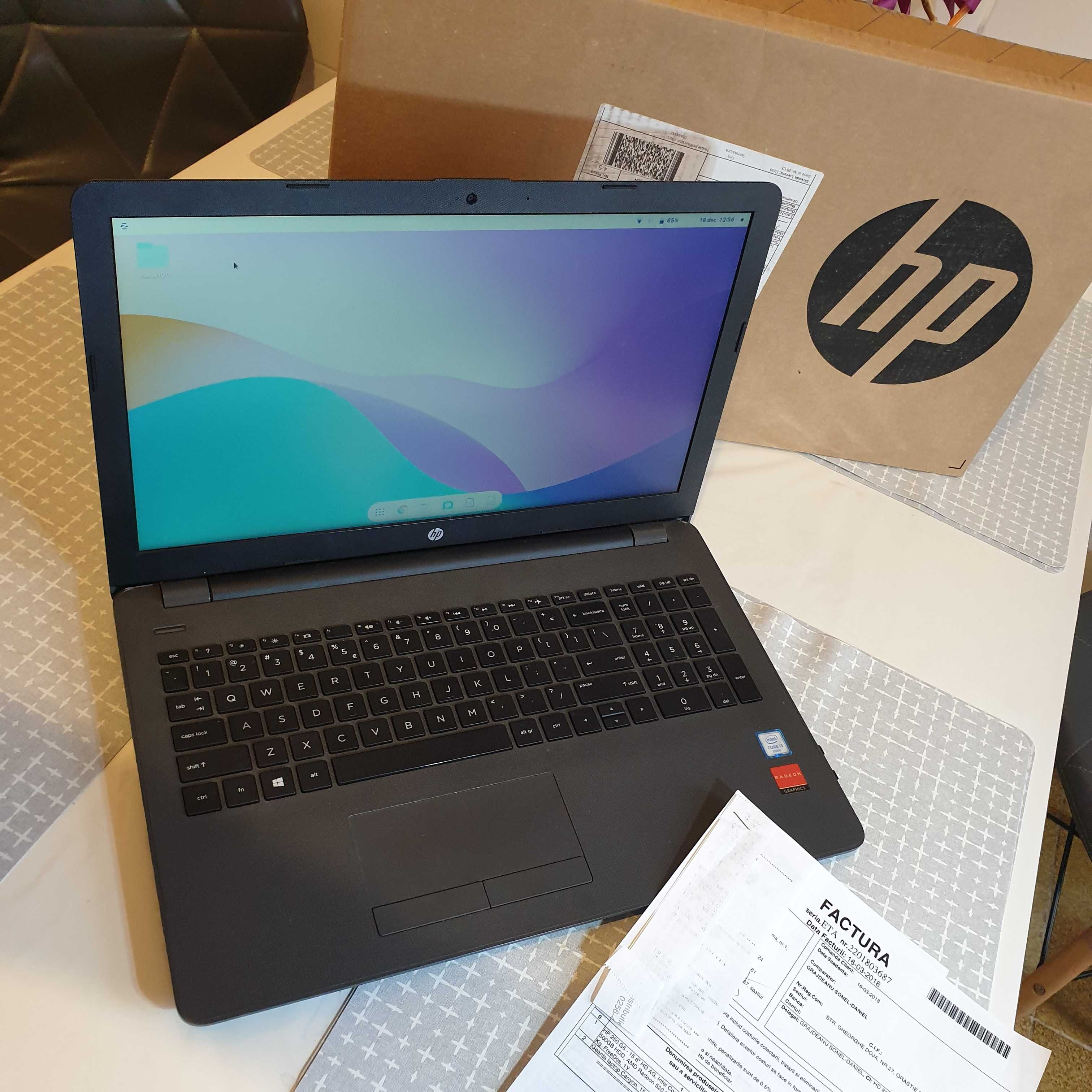 Vând Laptop HP I3
