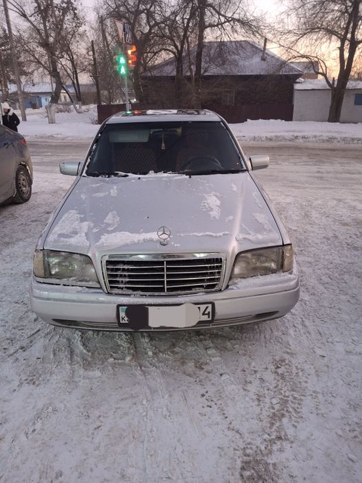 Продам мерседес с180 96 года за 1,6млн срочно