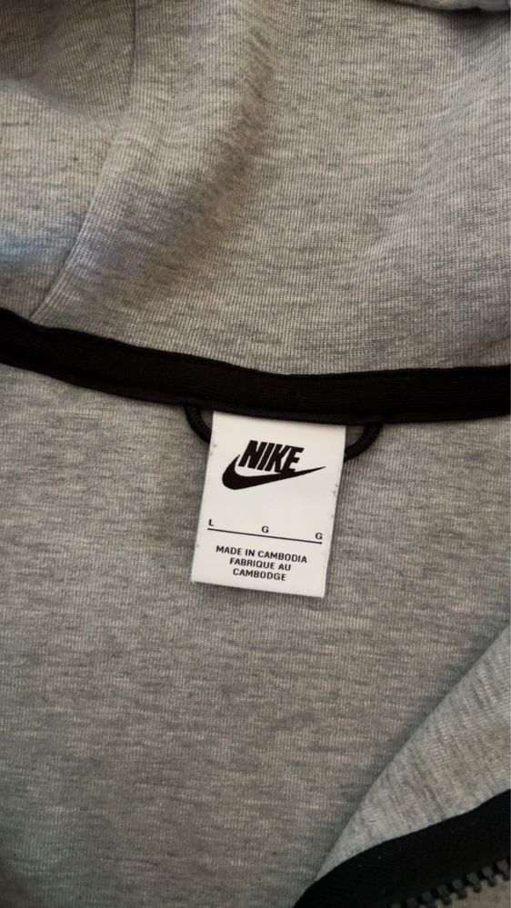 Nike Tech Fleece Gri