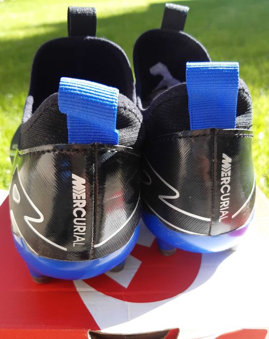 Футболни обувки Nike бутонки детски