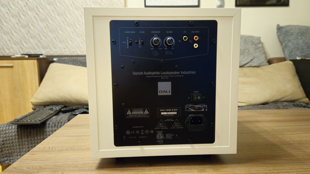 Нов субуфер DALI SUB E-9F White