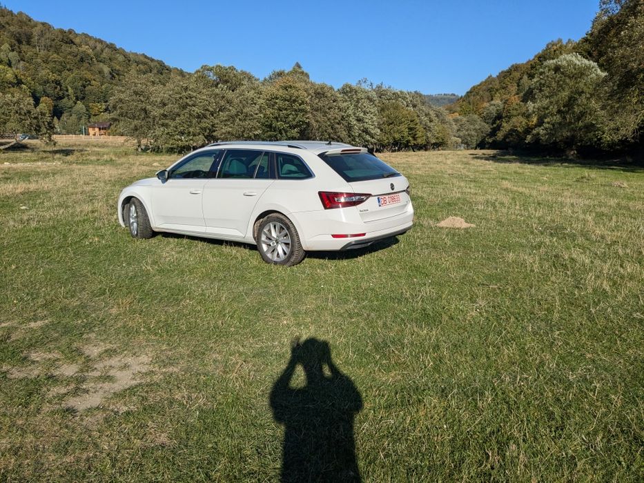 Vând Skoda Superb