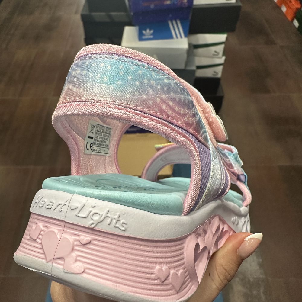SU35 Skechers Heart Lights | Оригинални светещи сандали