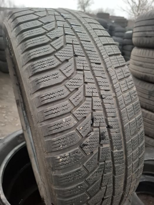 Vand 1 sau 2 anvelope 215 60 16 hankook bune de iarna am 3 buc
