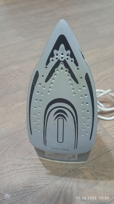 Продае́тся утюги 2 штуки