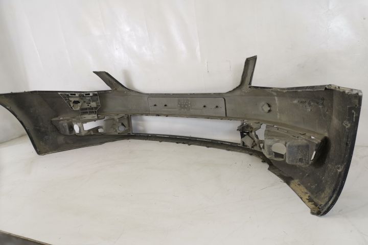 Оригинална предна броня в добро състояние Шкода Октавия / Skoda Octavi