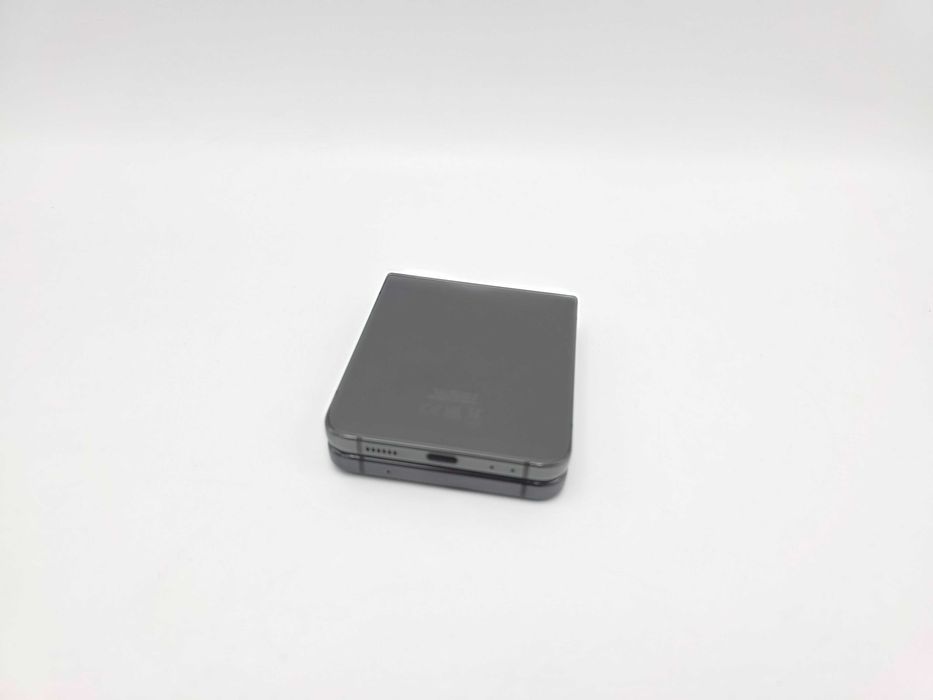 Samsung Z Flip4 Black 128GB 8GB Ram Neverlocked Stare Excelenta