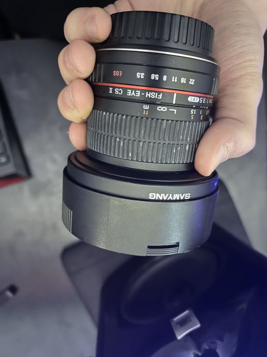 Обектив Samyang 8mm f/3.5 UMC Fish-Eye CS II за Canon