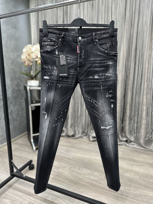 Blugi Dsquared. Marimi: 44/46/48/50/52/54