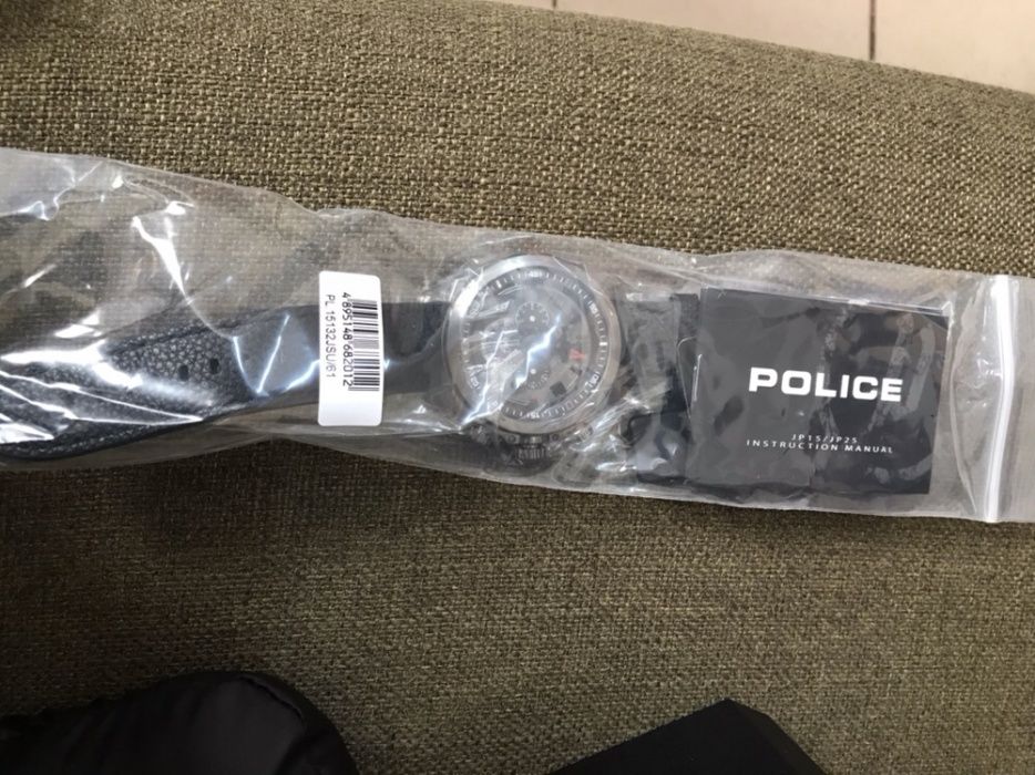 Ceas Police nou, factura garantie