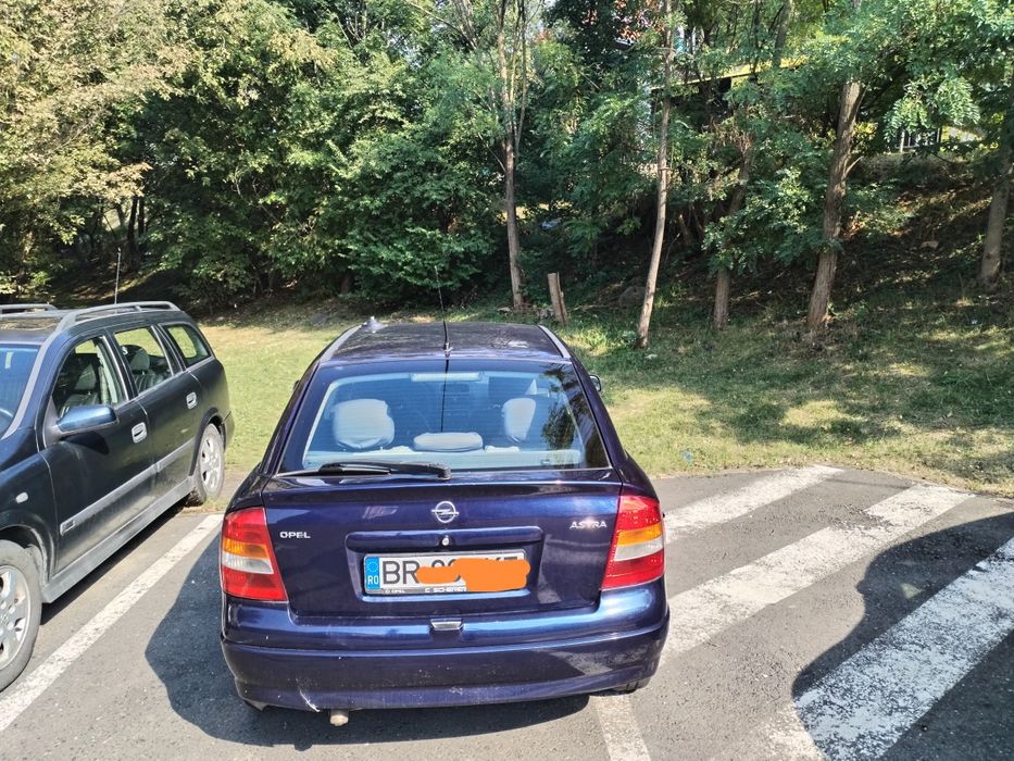 Opel Astra G anul 2000
