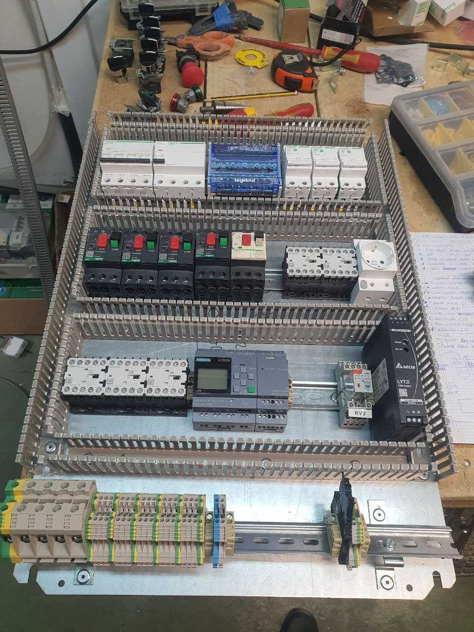 proiectez si realizez programe pentru LOGO! Siemens, HMi, SCADA
