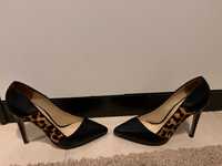Vand pantofi stiletto, piele, negru, marimea 37, marca Karen Millen