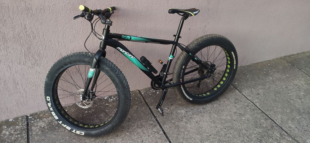 Bicicleta cu roti groase