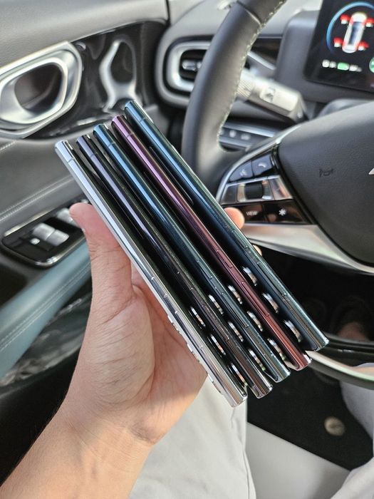 Samsung galaxy s22 ultra 5G 12/256gb holati harxil