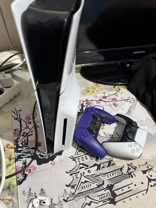 продам пс 5 и игры на пс 5