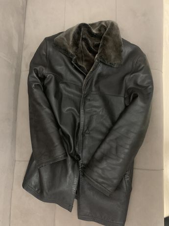 Продается мужская кожаная куртка