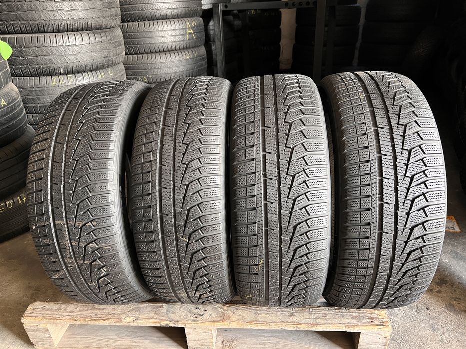4 anvelope iarna 215/55/17 , Hankook !