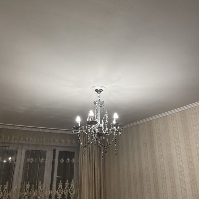 Продается люстры