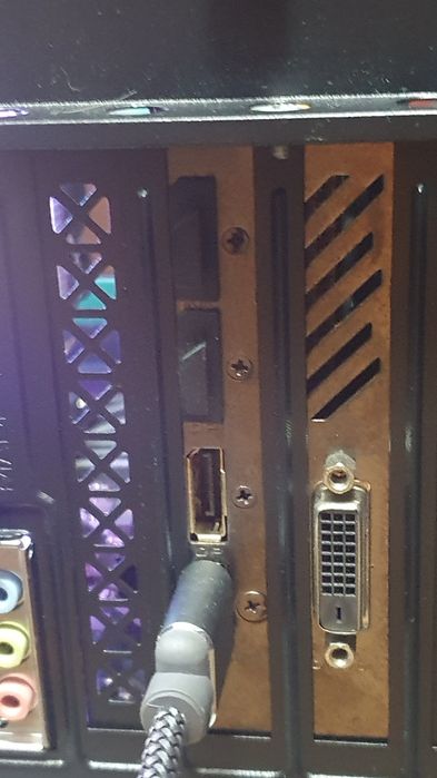 Placa video gaming Gigabite RX 580 8gb ddr5 256 biti ca noua la cutie