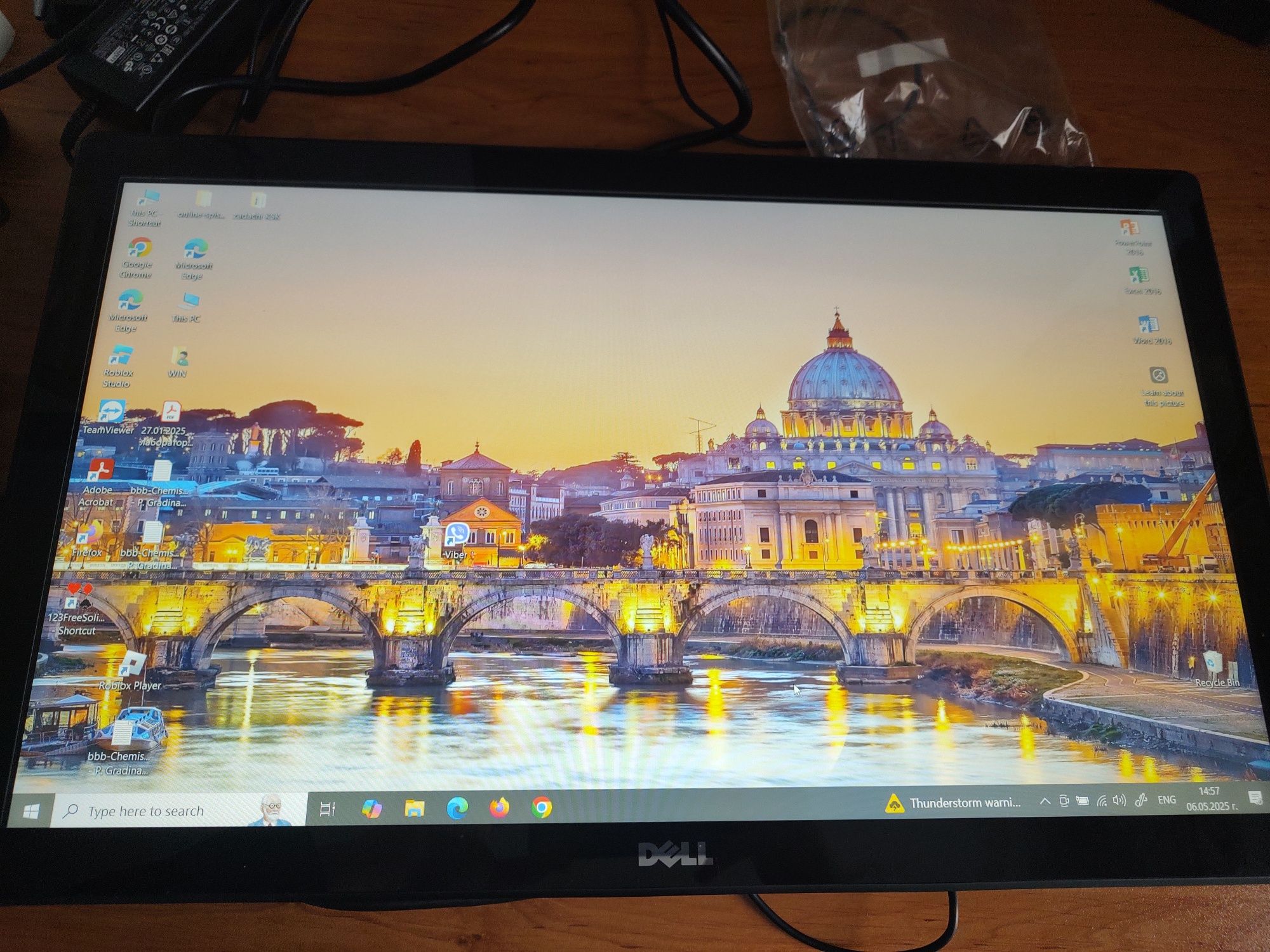 Touch screen монитор - DEL S2240T