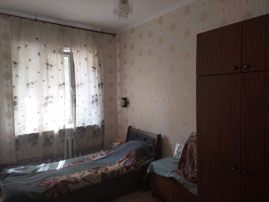 Продаю квартиру Яшнабадский р-он Массив Панельный 60м2. 2-ком 1-этаж 4