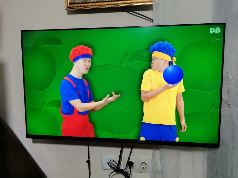 Продаётся телевизор Smart tv