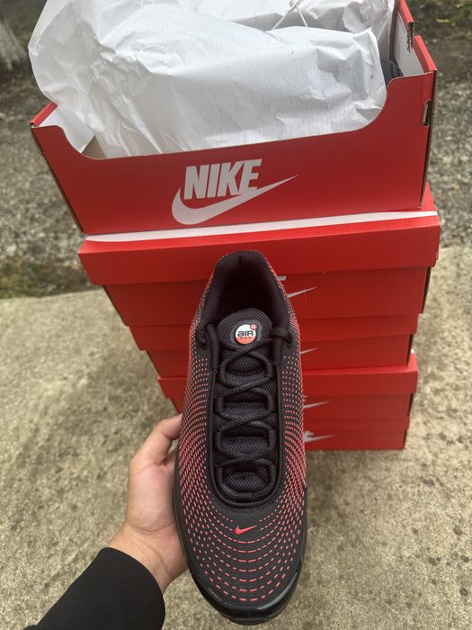 Nike Air Max DN Bred  mărimea: 40.5, 41, 42, 42.5, 43