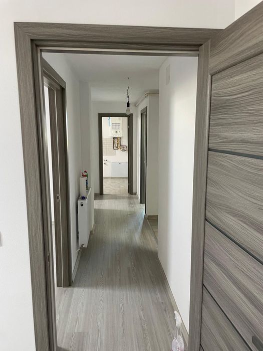 Apartament cu 3 camare direct de la dezvoltator . Zona de vest.