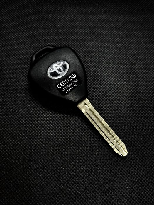 Carcasă cheie Toyota – design compact și rezistent, calitate premium