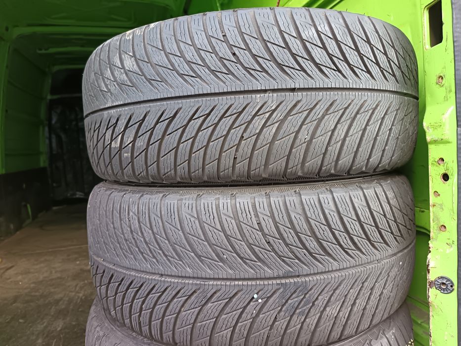 Anvelope MS iarna 235 45 18 Michelin 2022 6.2-6.6mm