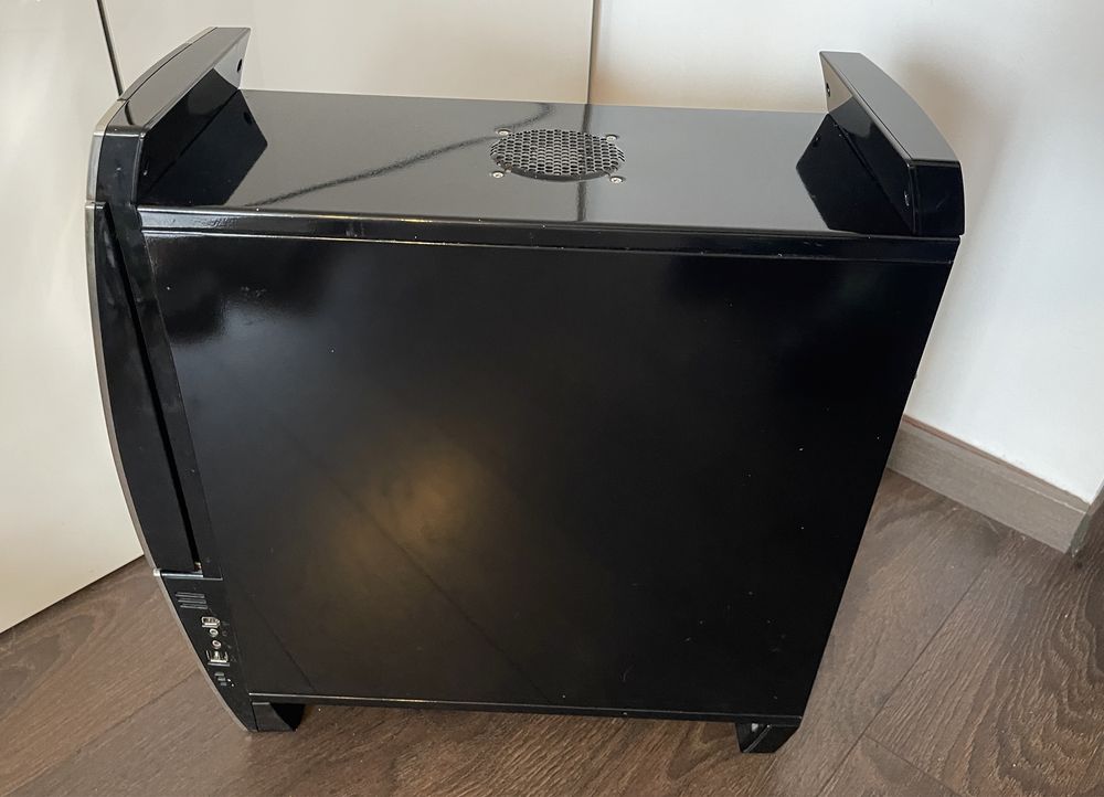 Carcasa Aluminiu NZXT Lexa